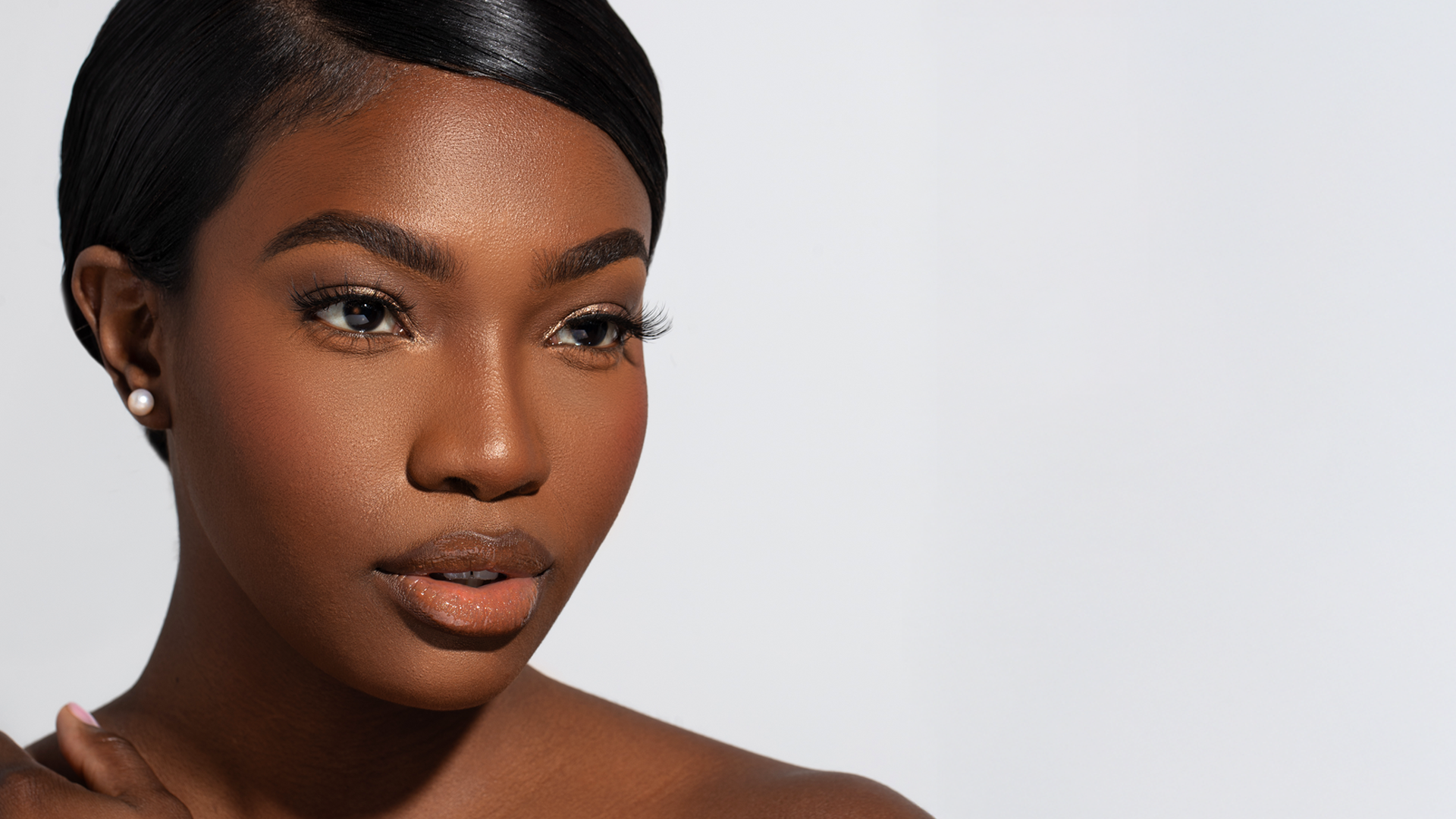 Why Your Makeup Isn’t Sitting Right — and How Your Skincare Is to Blame